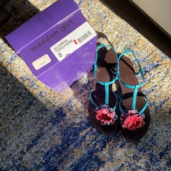 Madden Girl turquoise floral sandals - Picture 1 of 7